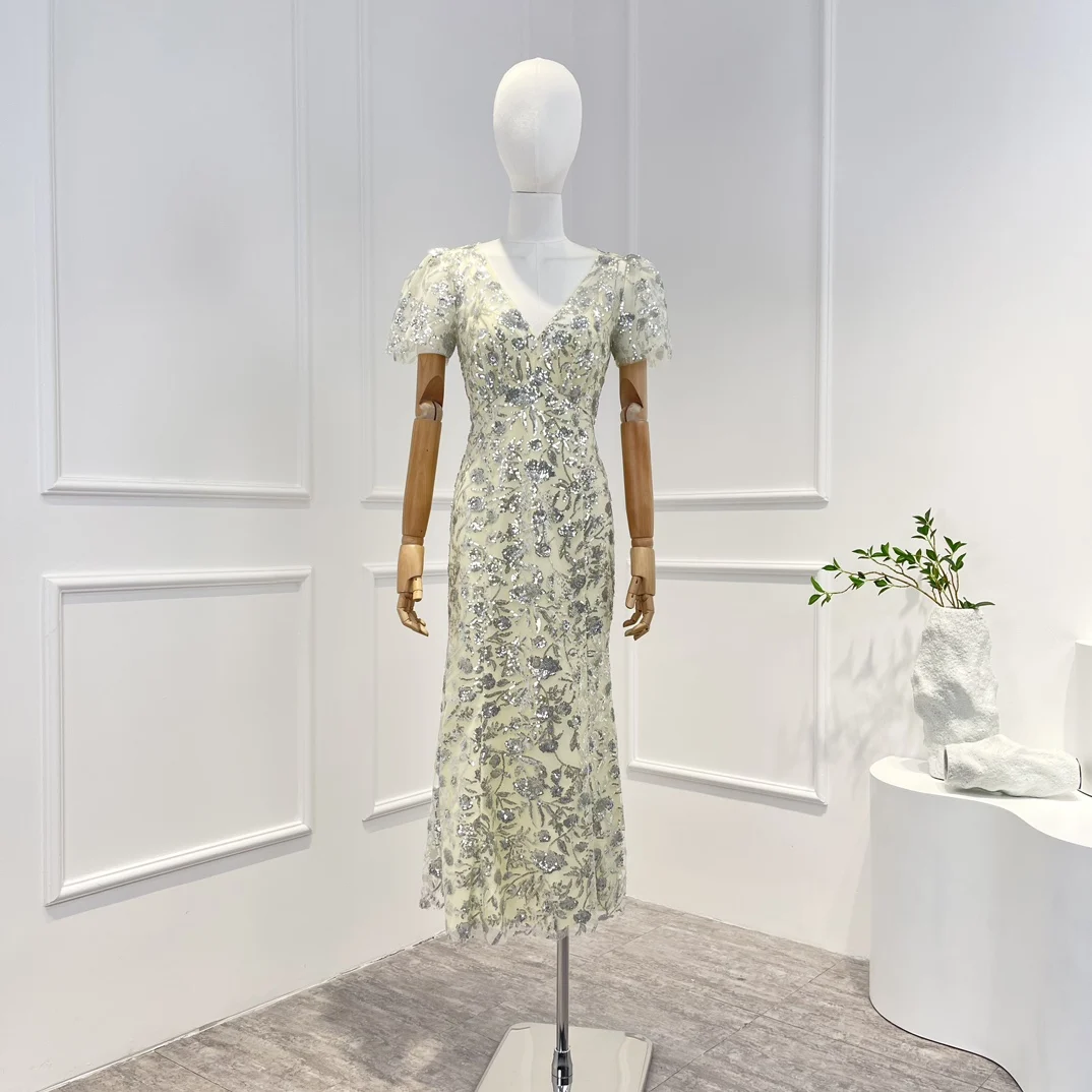 

2022 New Spring Summer Top Quality Fashion V-neck Shining Sequined Short Sleeve Midi Dresses Elegant Women Clothing