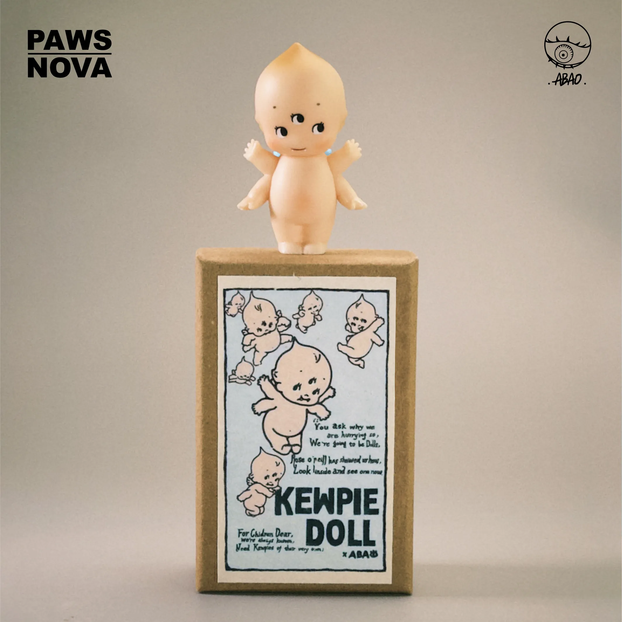 Фото Официальная виниловая фигурка Paws Nova Abao Three Eyed Four Armed, дизайнерская художественная игрушка с основанием в форме персика, декор для дома и рабочего стола, аниме-стиль №4