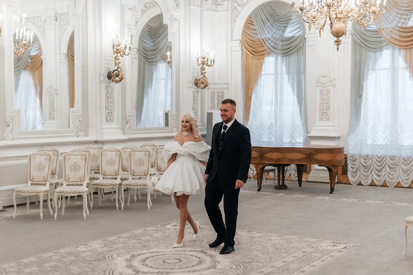 Фото Toofan, простые короткие свадебные платья трапециевидной формы, индивидуальный корсет с открытыми плечами, свадебные платья, одежда для свадебной фотографии, 2025 №3
