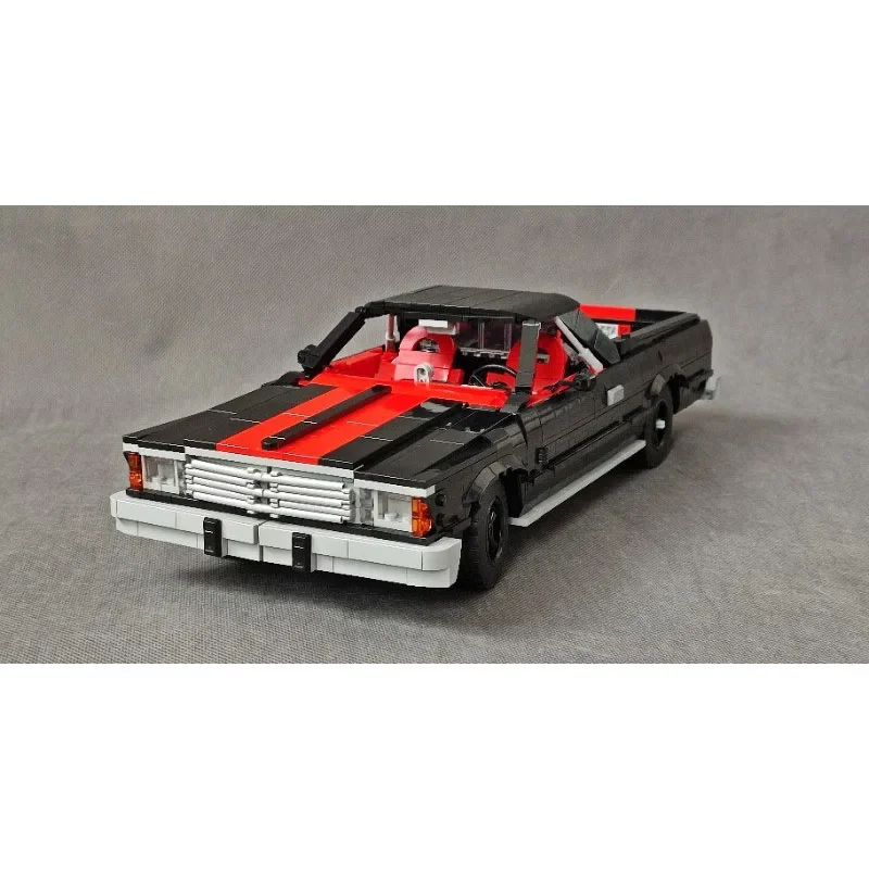 Классический конструктор черный суперкар модель 1580 детали Детский на день