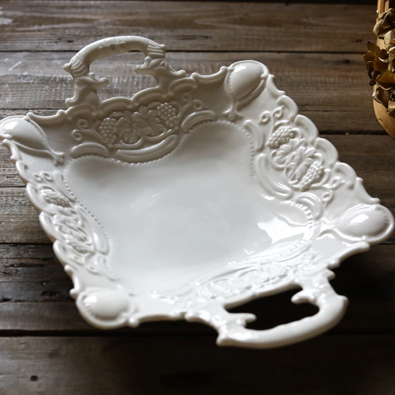 

decoration home kitchen accessories 14 inch European Ceramic Vintage cream grape vine carved large fruit plate ear tray