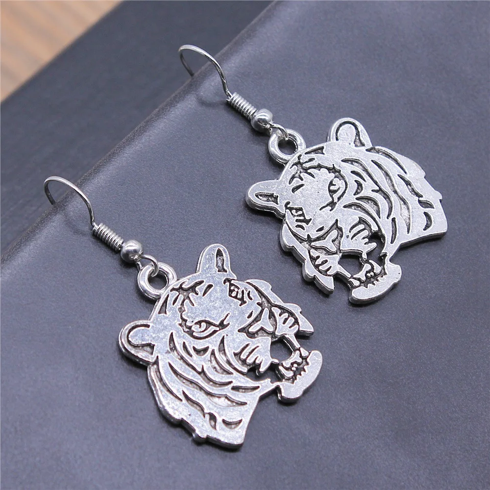 

Women Vintage Drop Earrings Fashion Handmade Simple Design 2 Colors Tiger Pendant Earrings