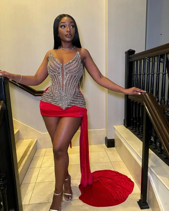 Женское Короткое платье со стразами блестящее Прозрачное с U-образным вырезом и