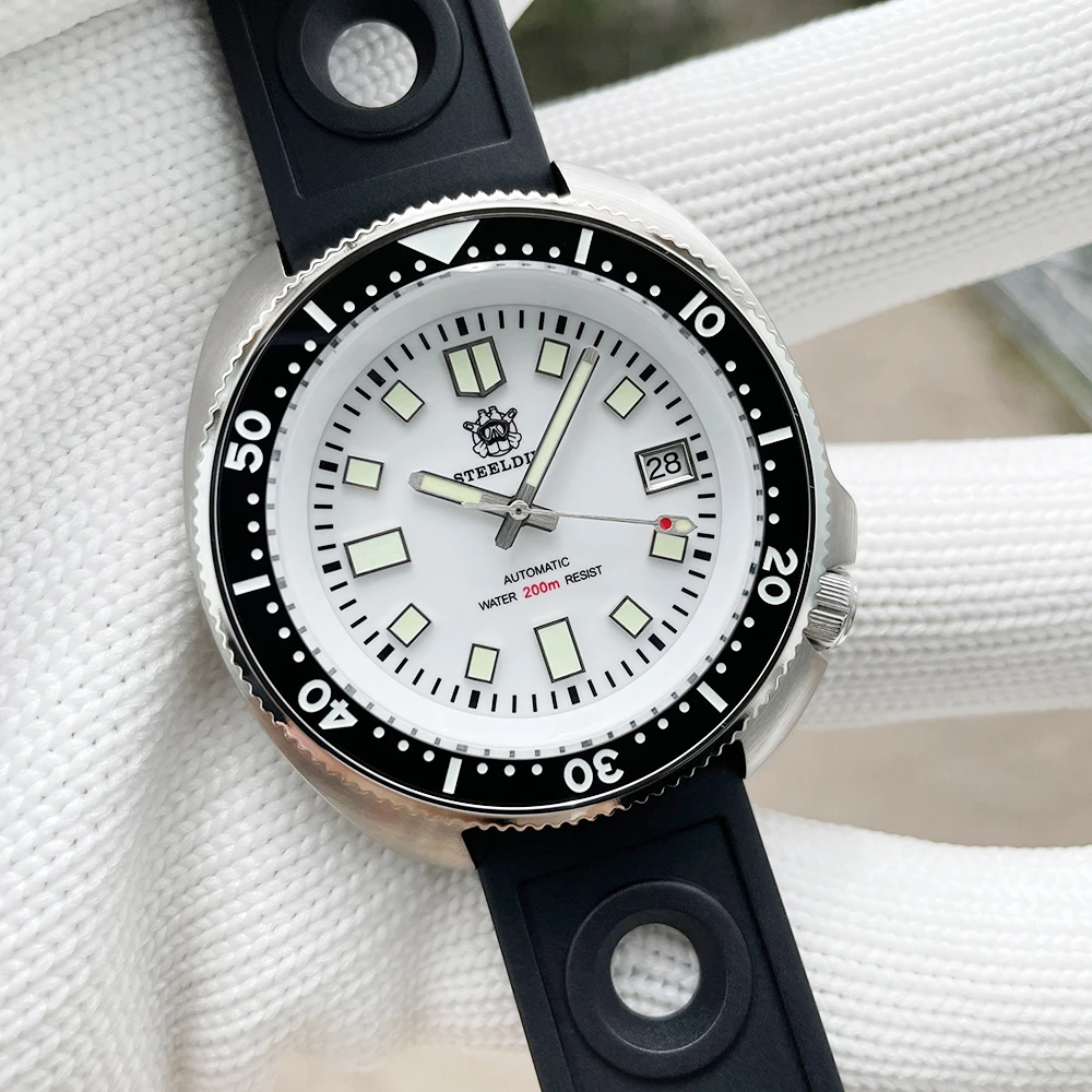 

Steeldive SD1970B 44MM Men Diving Watch Ceramic Bezel Sapphire NH35 200M Waterproof C3 Luminous Mechanical Dive Watch