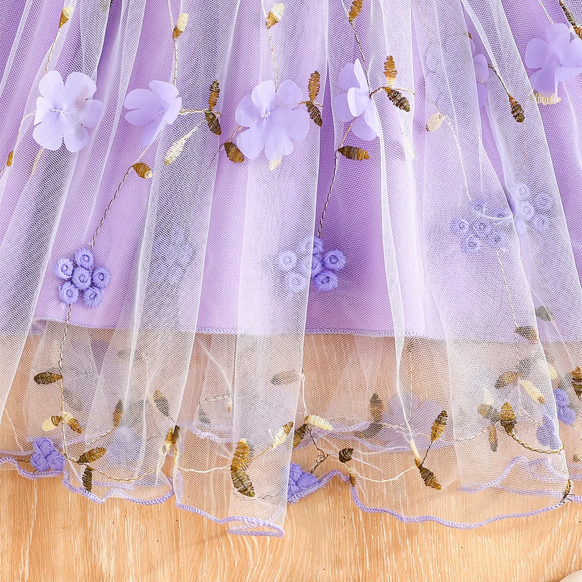 Зимнее платье для девочек 2024 с длинным рукавом оборками цветами и бантом