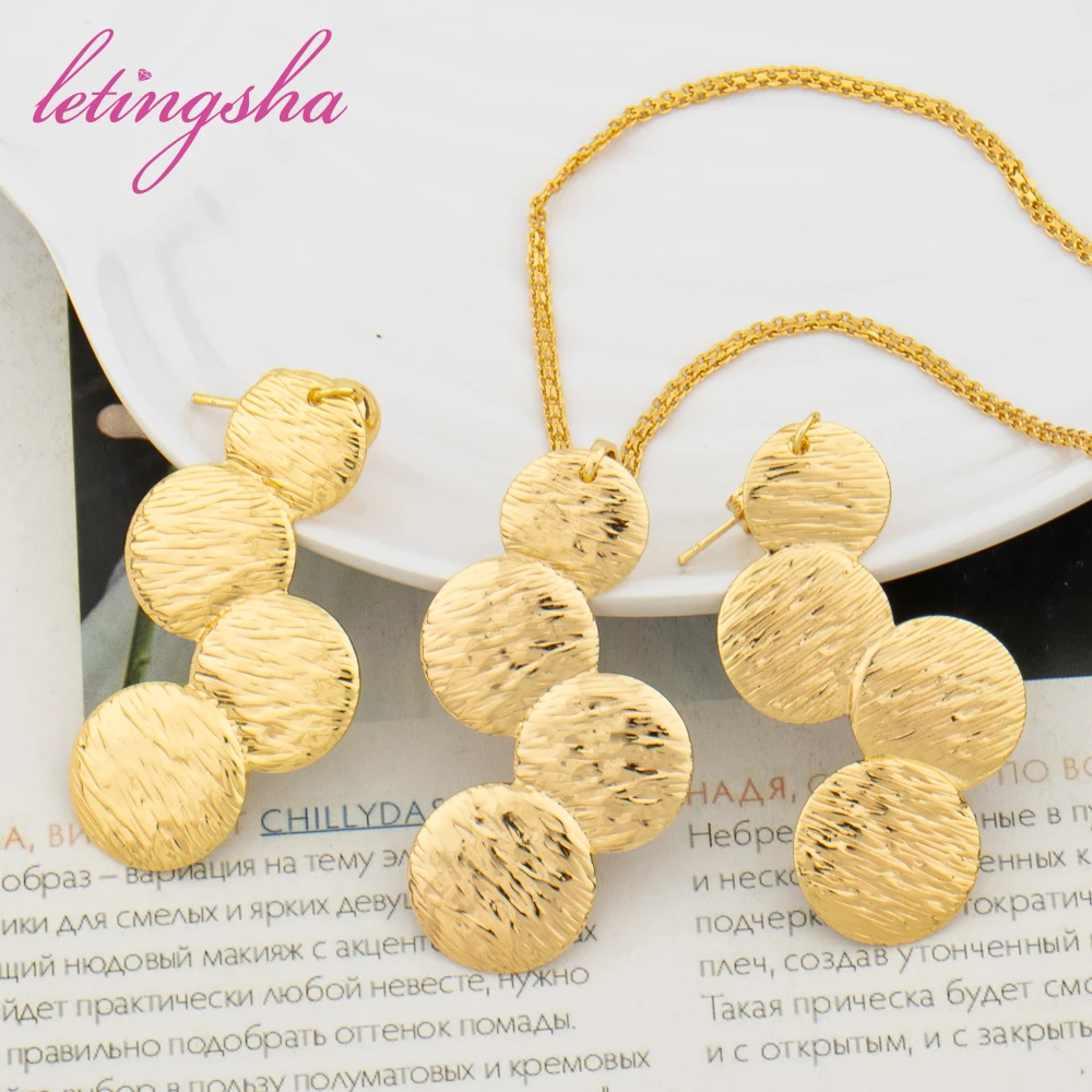 

Dubai Fashion Luxury Gold Color Jewelry For Girls Simple Korean Pendant Necklace Earrings Women Jewelry Set Anniversary Gifts