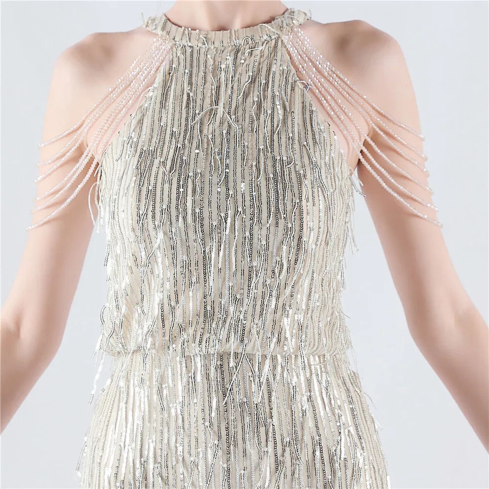 Женское платье с пайетками и бисером короткое для выпускного вечера вечернее