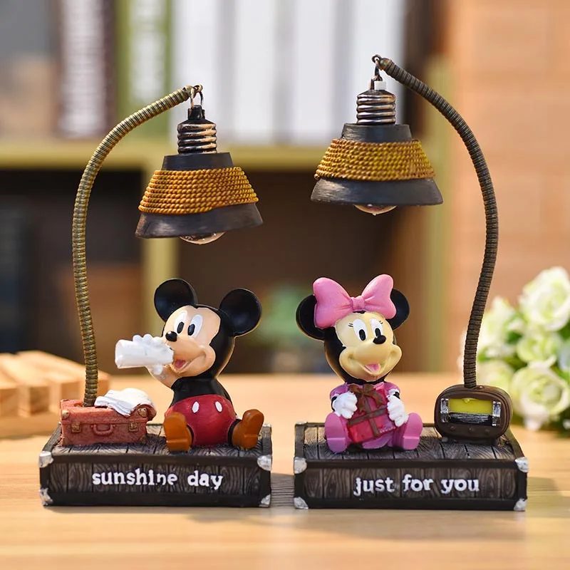 

Набор игрушек «Микки и Минни» из мультфильма Disney, комплект для гаража, игрушка с ночником, фигурка с орнаментом, подарок для друзей из смолы ...