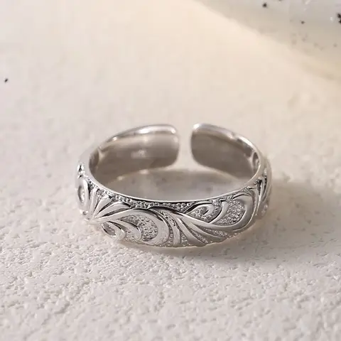 Женское кольцо из серебра 925 пробы, с декоративным узором