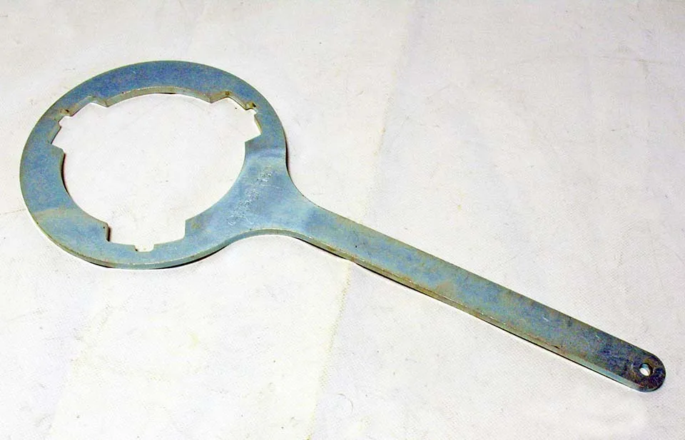 съемник переднего вариатора (универсальный). съемник вариатора скутера. съемник вариатора cf moto 500. сьемник вариатор ямаха t max. съемник вариатора 139qmb.