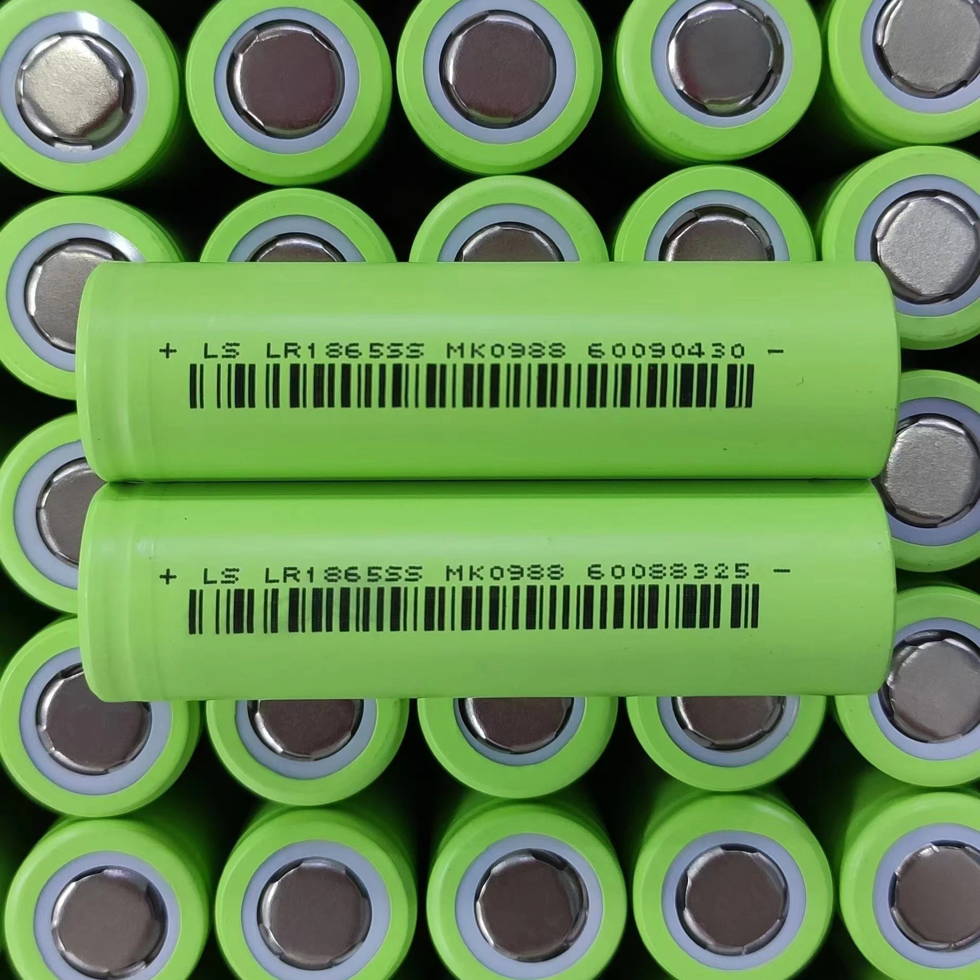 

100% Original 18650 3.7V 3000mAh 9A Discharging Rechargeable Batteries For 12V 24V 36V 48V 60V 72V 12AH 15AH EBIKE POWER Battery