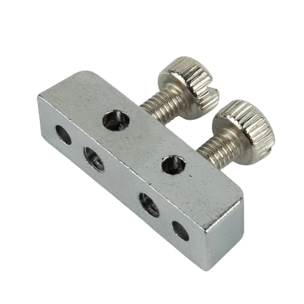 

Guitar Parts Hex Wrench Holder Guitar Tremolo Metal With Screws With Wrenches 2.5mm & 3mm Accessorys Brand New