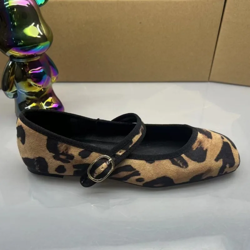 Женские балетки с леопардовым узором