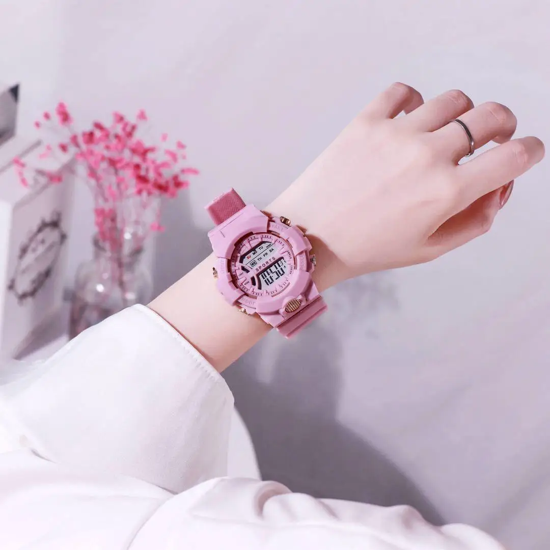 Часы унисекс электронные в классическом стиле с зеленым чаем и единорогом