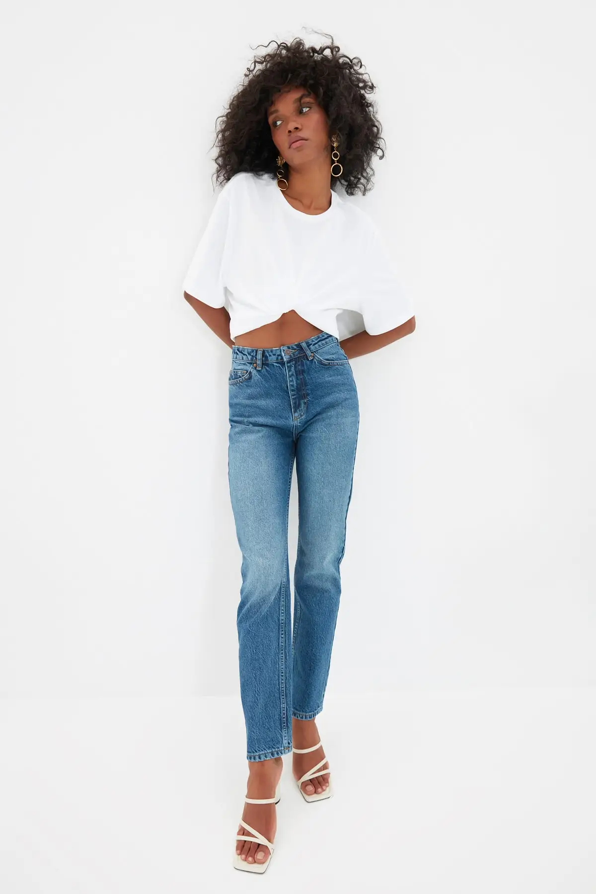 

Trendyol High Waist Bootcut Jeans TWOAW22JE0138