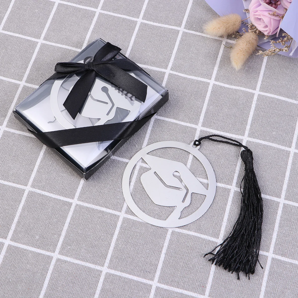 

Bookmarks Doctoral Shaped Graduation Gifts Page Markers with Black Tassel for Students Read Lovers Writers