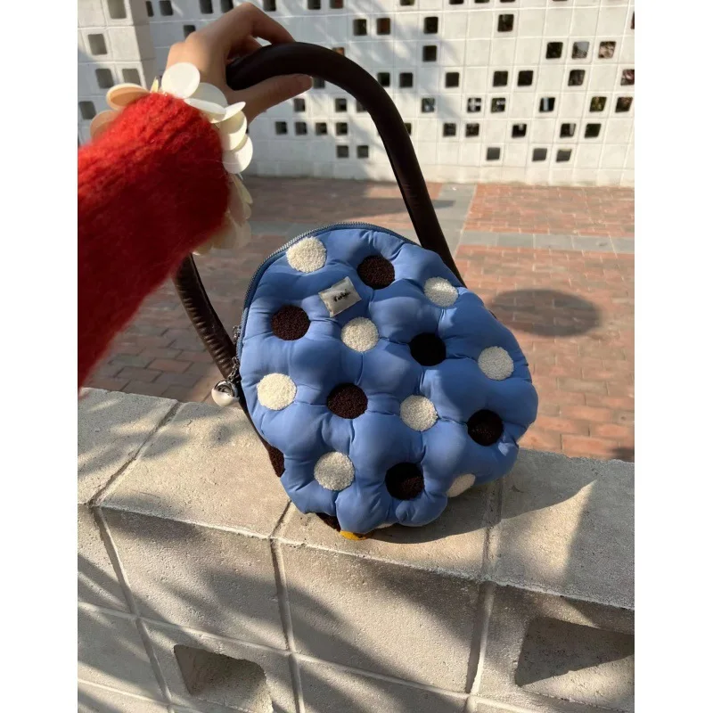 

Niche Fashion Shoulder Bag Filled with Cotton Embroidery Texture Handbags Women Bags Luxury Designer Bag Fashionable Purses