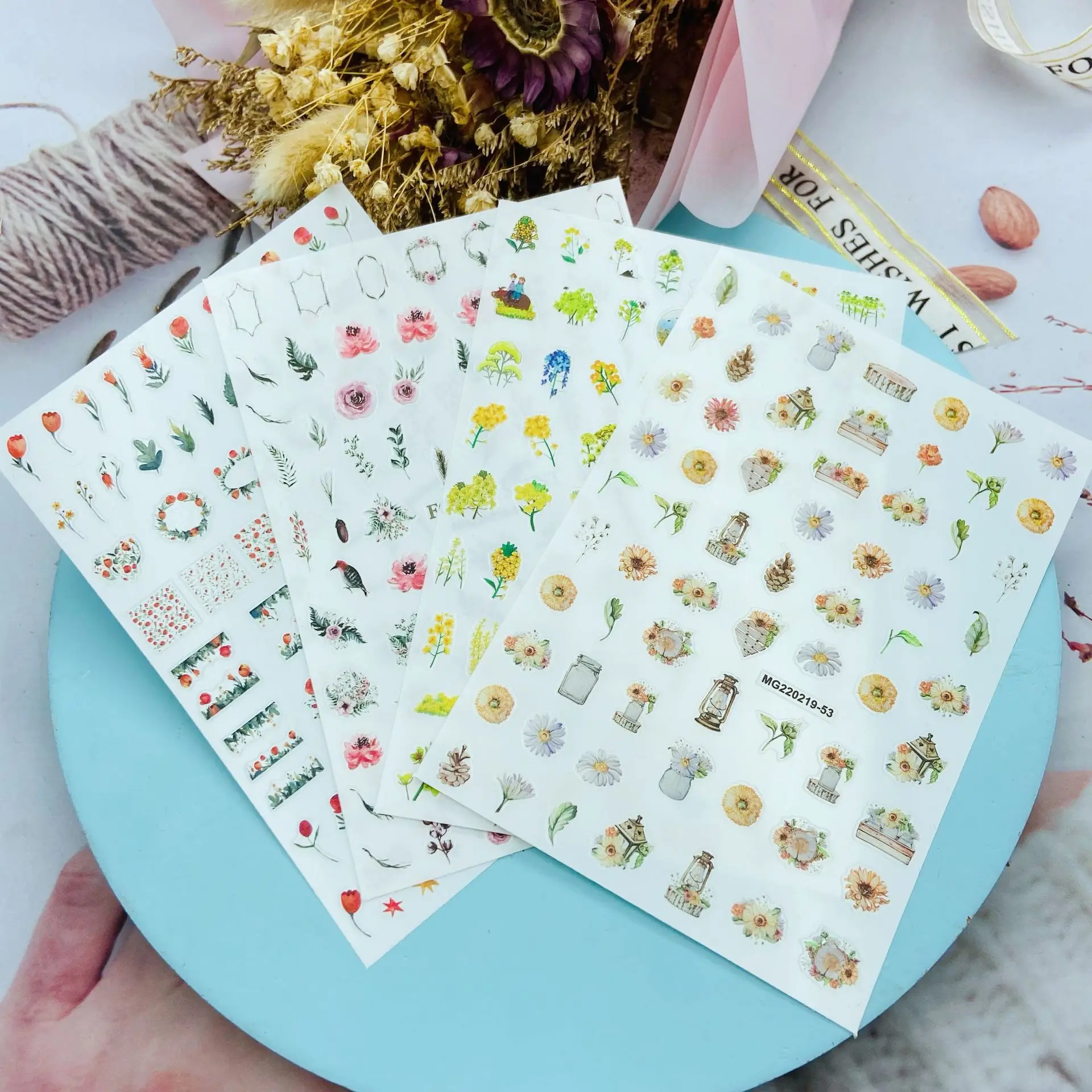 Стикеры для ногтей в японском стиле тонкие весенние цветы без следов волнистые