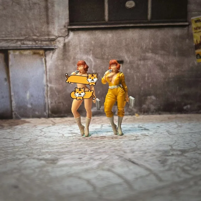 

1 64 puppet model turtle hero female reporter micro landscape props car model scene layout ornaments