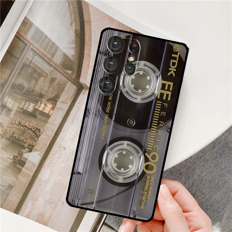 Чехол в стиле ретро для Samsung Galaxy S23 S22 S21 Ultra Note 20 S8 S9 S10 10 Plus S20 FE |