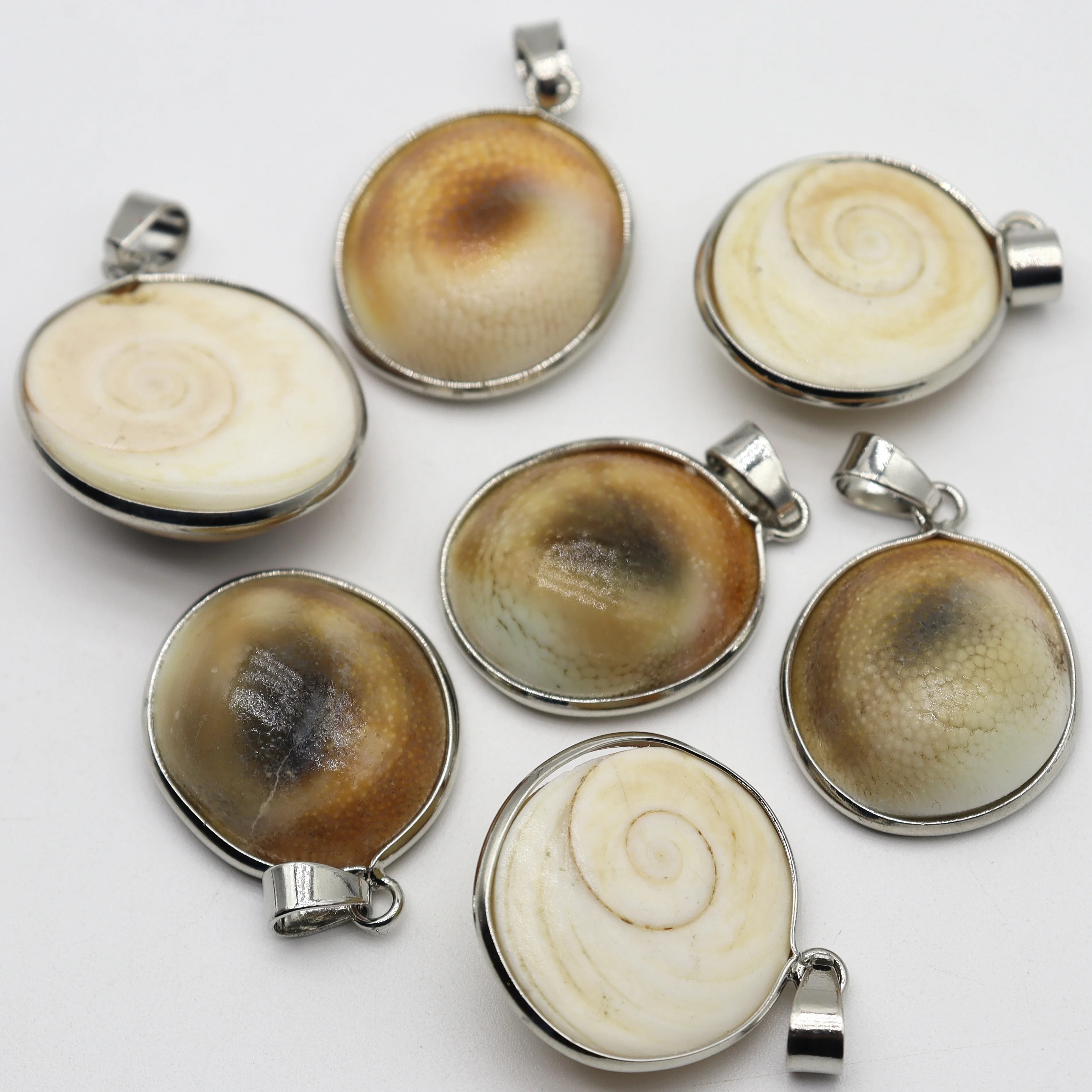 

Natural Shell Pendant Snails Conch Charms For Jewelry Making DIY Necklaces Earrings Bracelet Fashion Handmade Accessories 2-4cm