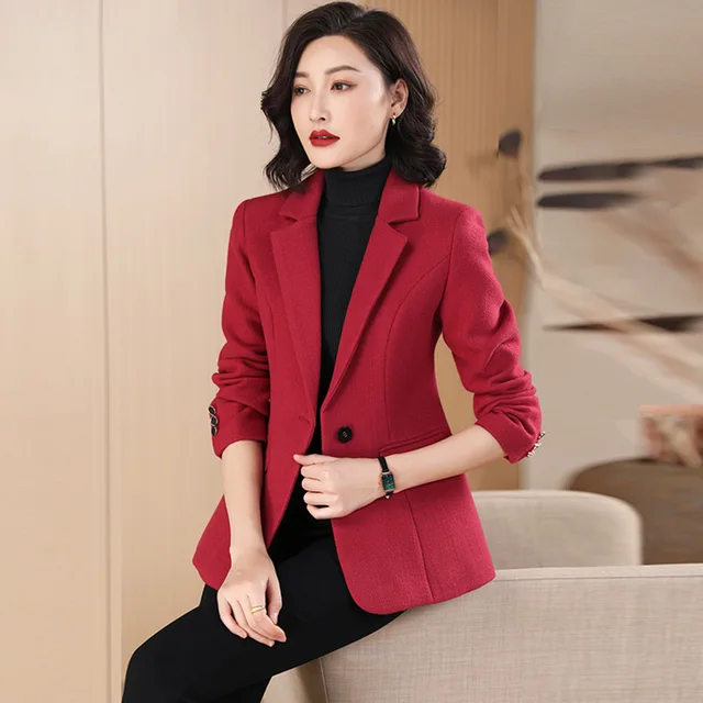 Офисный стиль 50 размер. Классический стиль для девушек. Мода-нск интернет-магазин женской. Фотосессия в классическом стиле. Чем отличается классический стиль от спортивного.