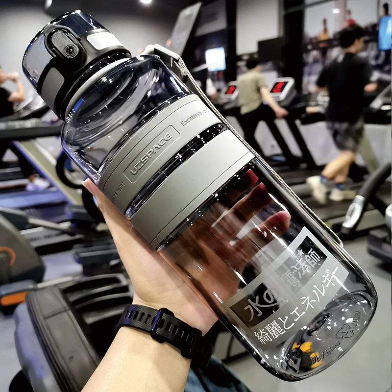 

1L 1.5L 2L Fitness Sports Water Bottle Large Capacity Eco-Friendly Plastic Portable Leakproof Shaker Fruit Drink Bottle BPA Free