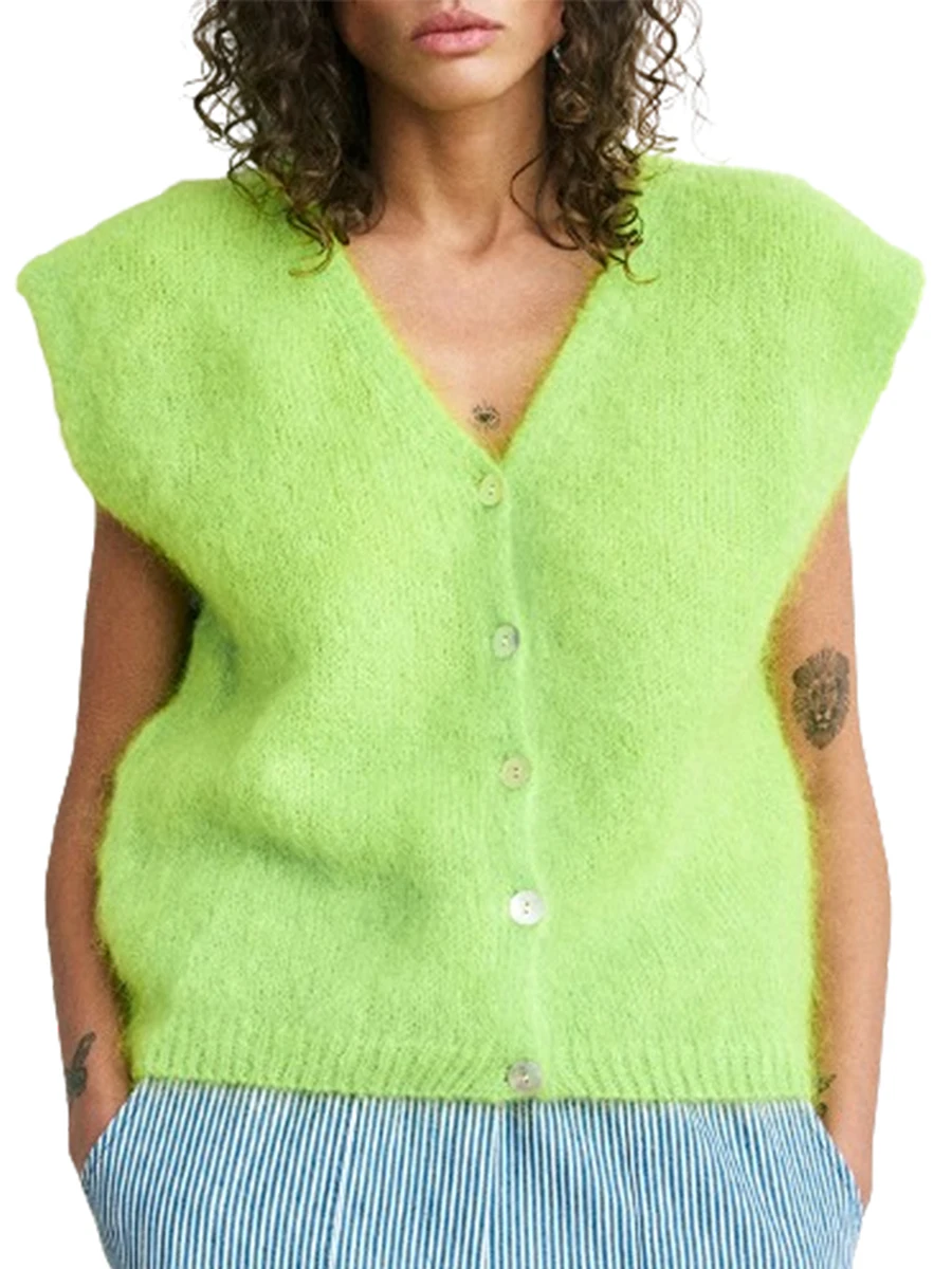 Женский вязаный жилет элегантный пушистый без рукавов на пуговицах зимние топы