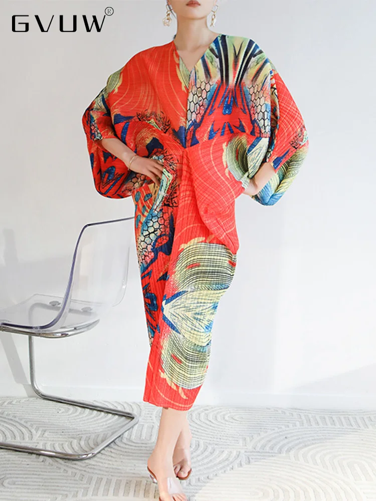 

Женское плиссированное платье GVUW, свободное винтажное платье с рукавами «летучая мышь» и V-образным вырезом, модель 25D1211 на лето, 2022
