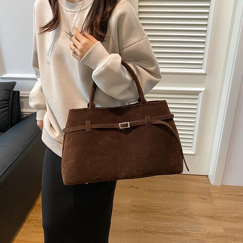 Женская сумка-тоут из замши