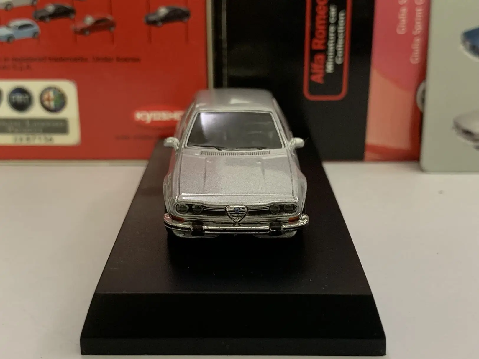 KYOSHO1/64 Alfa Romeo Alfetta GTV Коллекция литых под давлением сплавов декоративная модель