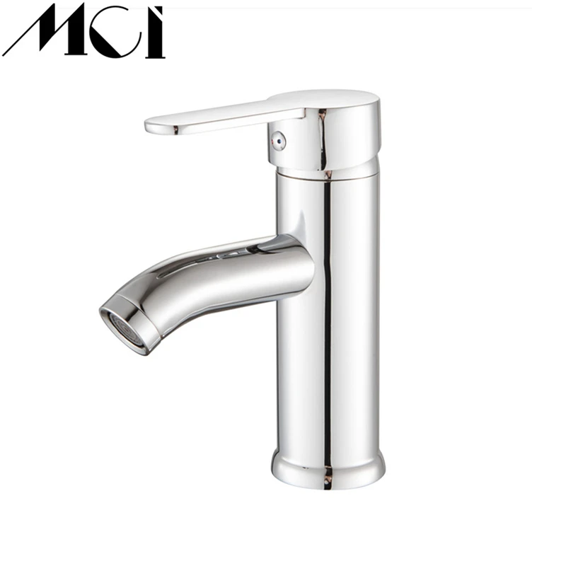 

Bathroom Basin Faucet Chrome Finished Single Handle Single Hole Basin Faucet hot and cold water faucet Deck Mounted Mixer
