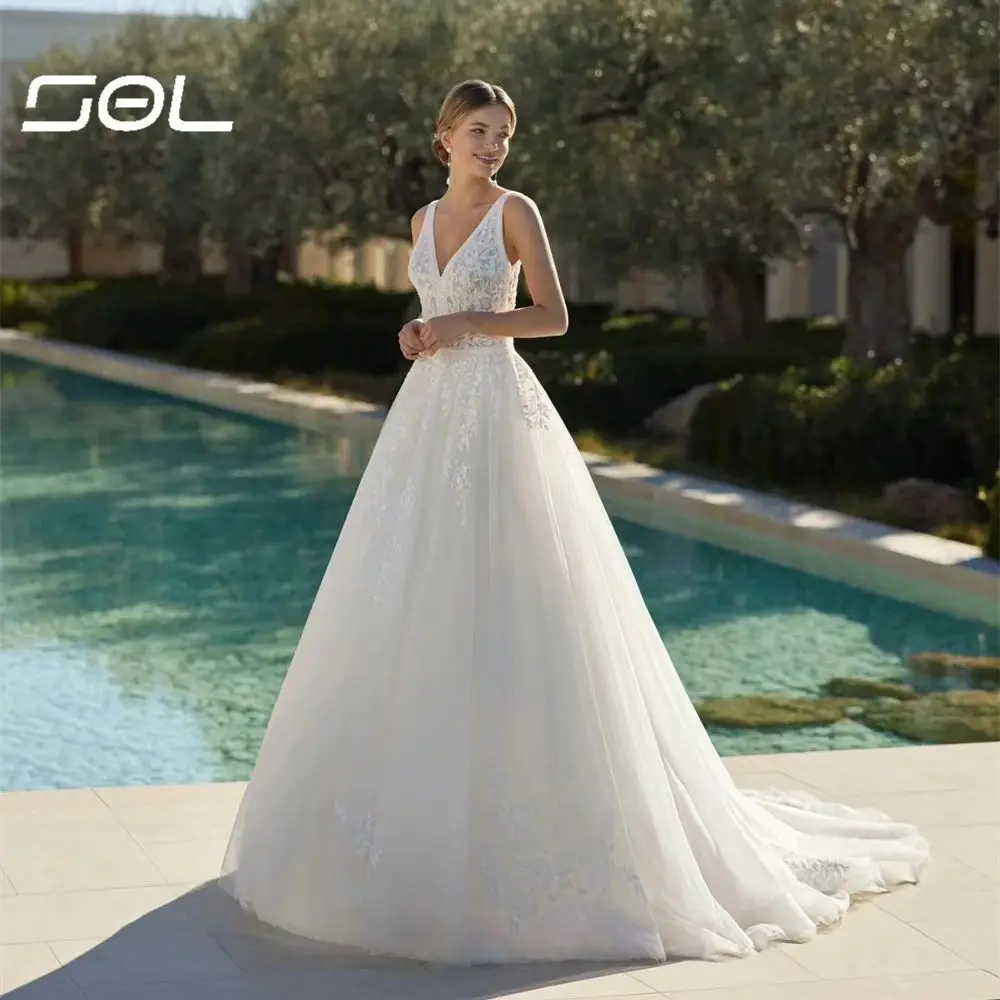 Женское свадебное платье с кружевной