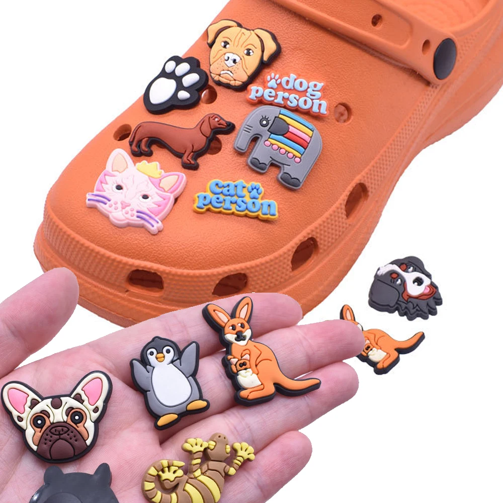 

Wholesale 1pcs PVC Shoe Accessories for Crocs Charms Animal Badge Women Clogs Buckle Kids Pins Decoration Jeans Party Favors