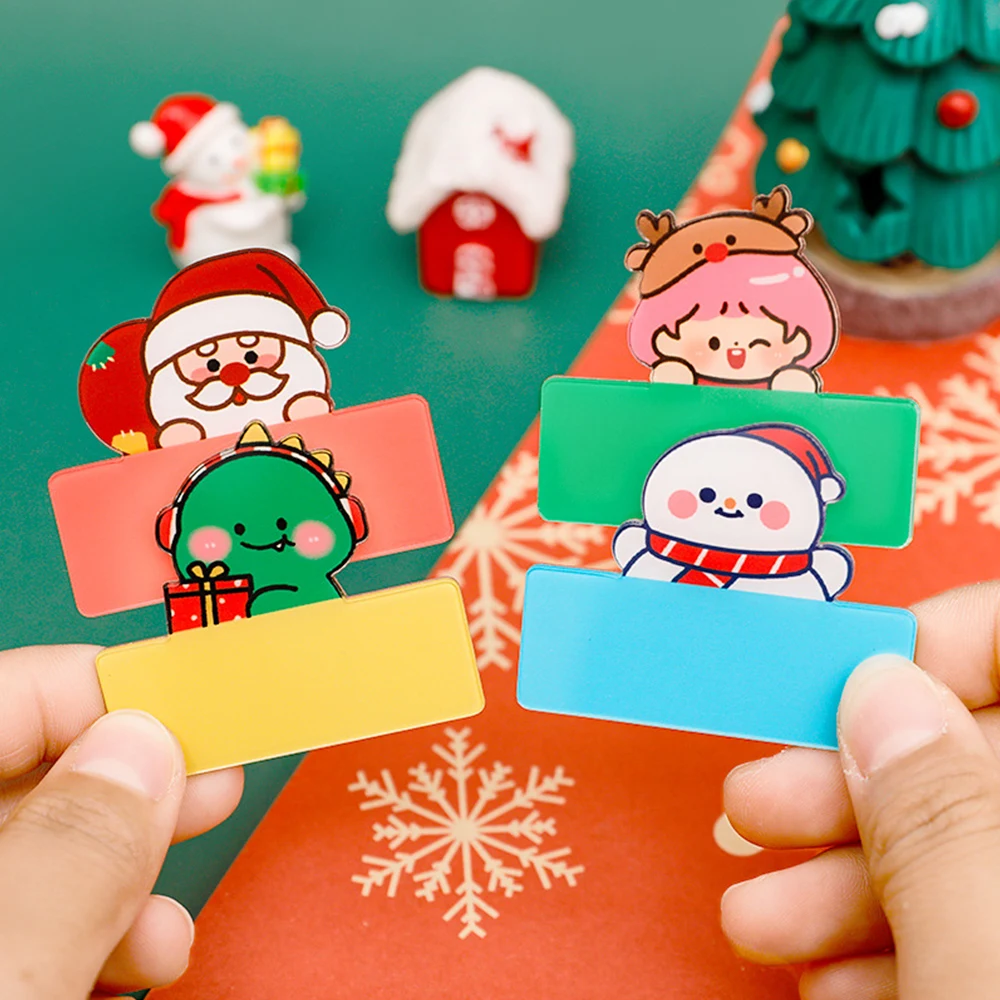 

Милый Рождественский значок с именем, 2 шт., Многоразовые Детские Значки для рождественской активности, подарок, мультяшный акриловый значок с именем вручную