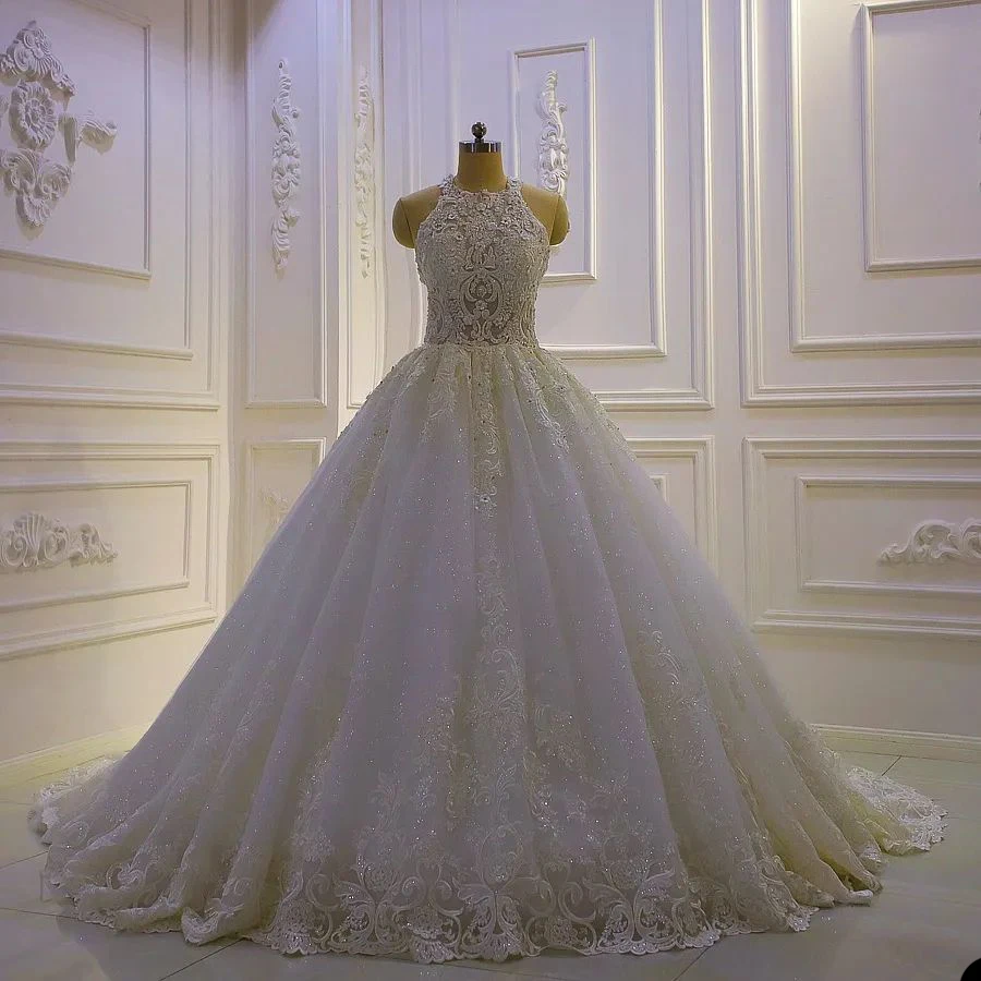 

Luxury Dubai Ball Gown Wedding Dresses 3D Flowers Lace Appliqued Princess Vintage Arabic Hollow Back Bridal Wear