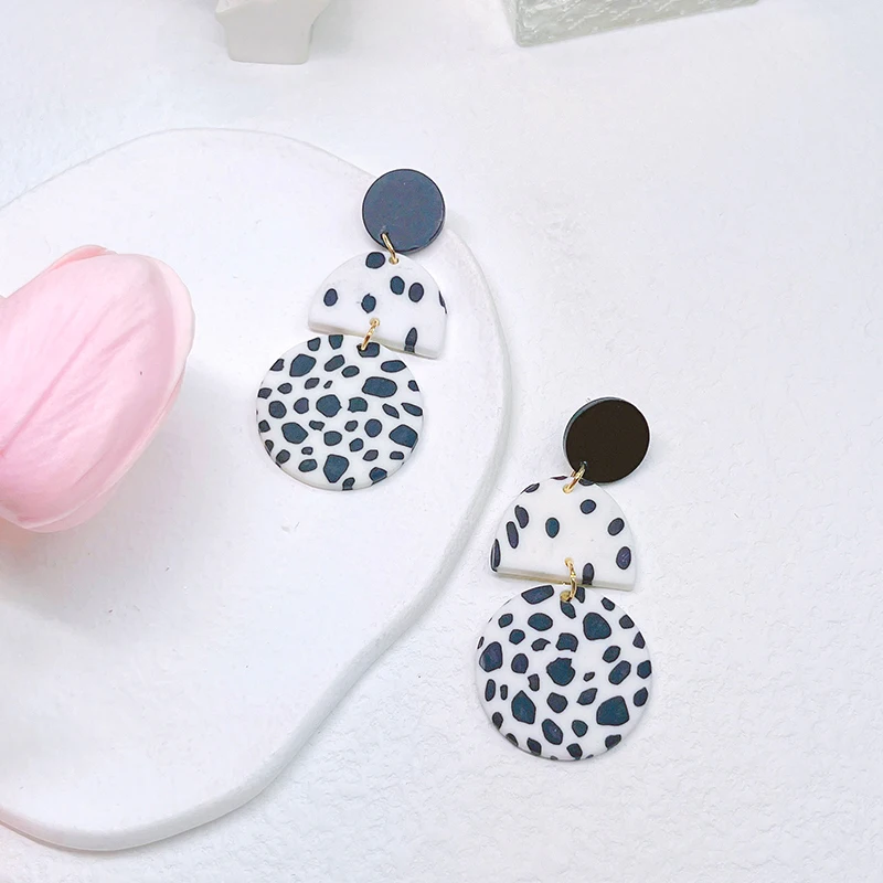 

Women dangle pendientes verano 2022 trend new Geometry Polymer Clay Handmade Hoop earrings piercing серьги 2022 тренд HoBИH