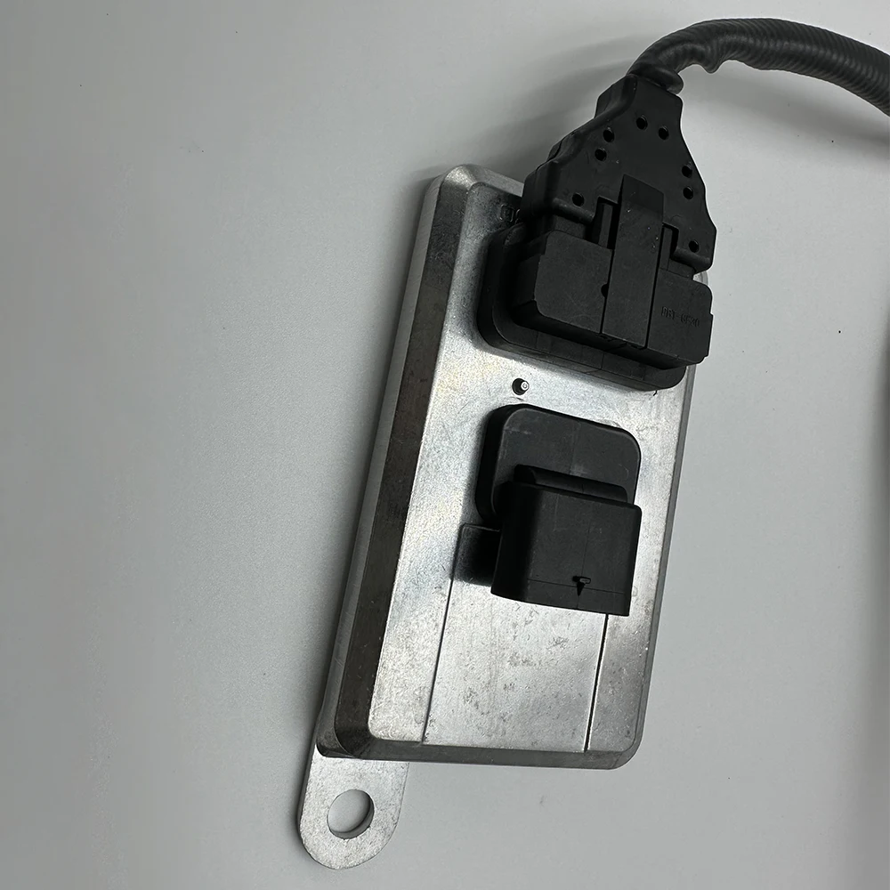 Высококачественный датчик NGK 5WK96733B 5WK96733A 5801754016 оксида азота для грузовиков IVECO 24 В