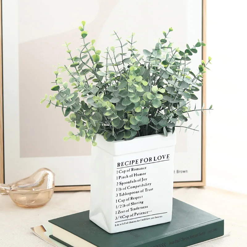 Искусственные вечнозеленые листья