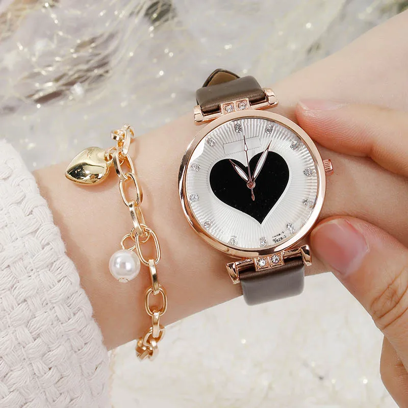 2023 New Hot Leisure Simple Round Love Shell Dial Women's Quartz Watch Set Girlfriend Fashion Personality Temperament Gift