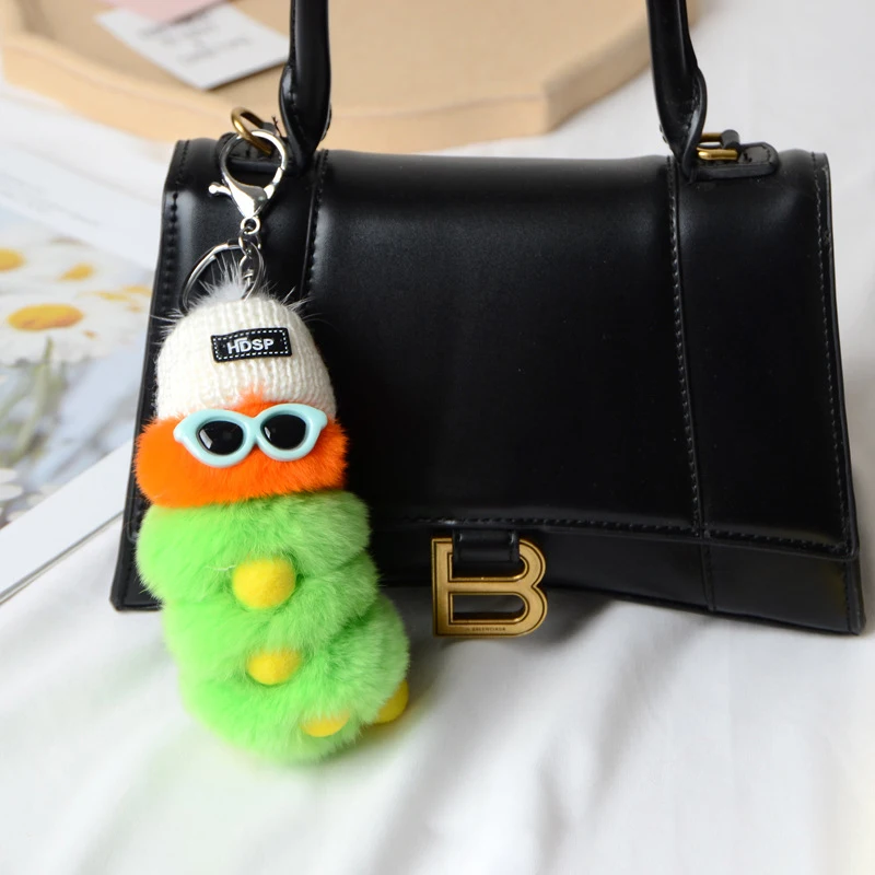 Брелок с подвеской из кроличьего меха 10 см |