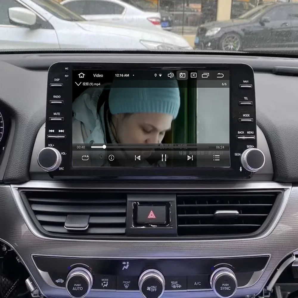 Радионавигатор на платформе Android с центральным дисплеем управления Honda |