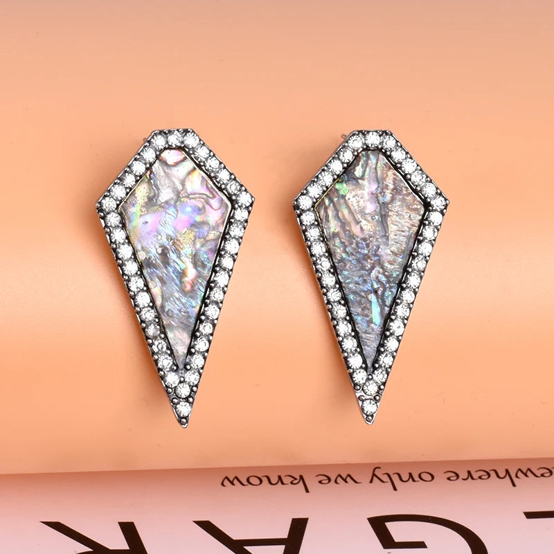 

New Colorful Shell Rhinestone Stud Earrings for Women High Quality Korean Fashion Antique Delicate Jewelry Holiday Party Gifts