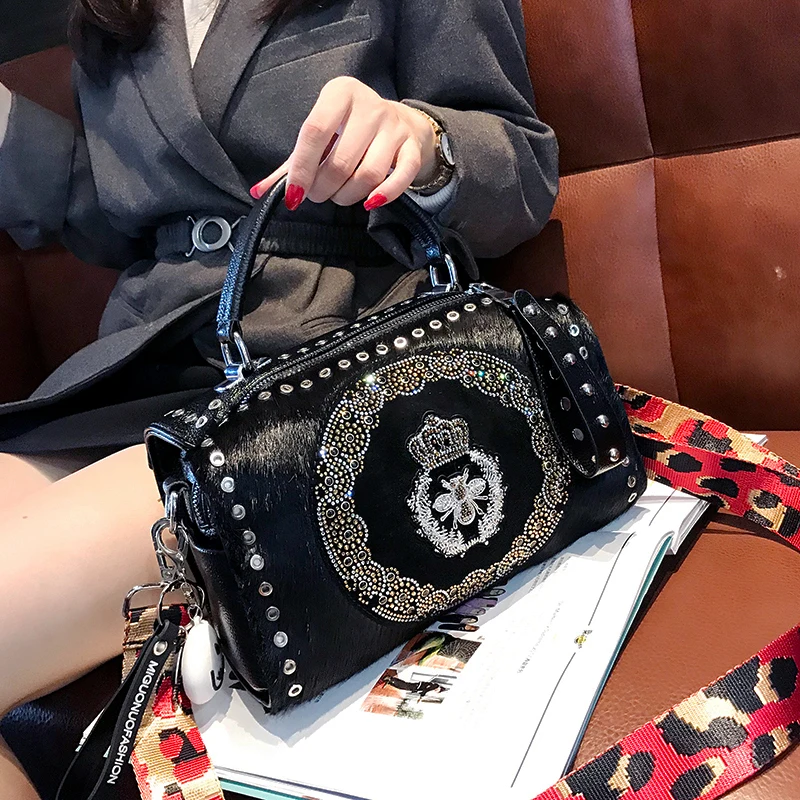 

Ladies Genuine Leather Bags for Women 2022 New Luxury Designer Large Capacity Shopping Commuter Shoulder Messenger Bag Channels