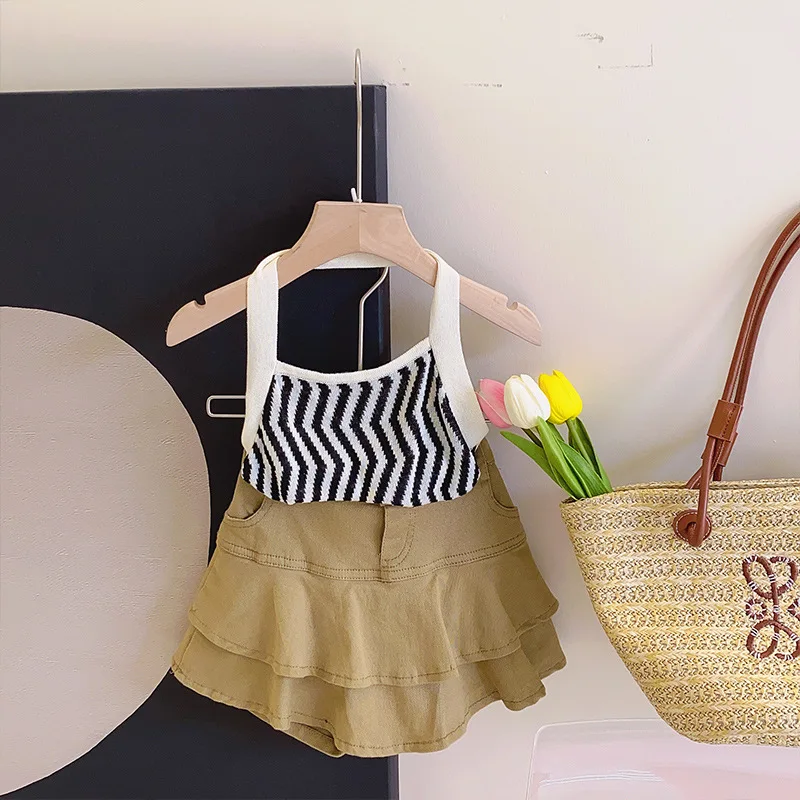 

Girls Short Contrast Color Navel Vest Summer Versatile Sleeveless Top High Waist Ruffle Shorts Suit
