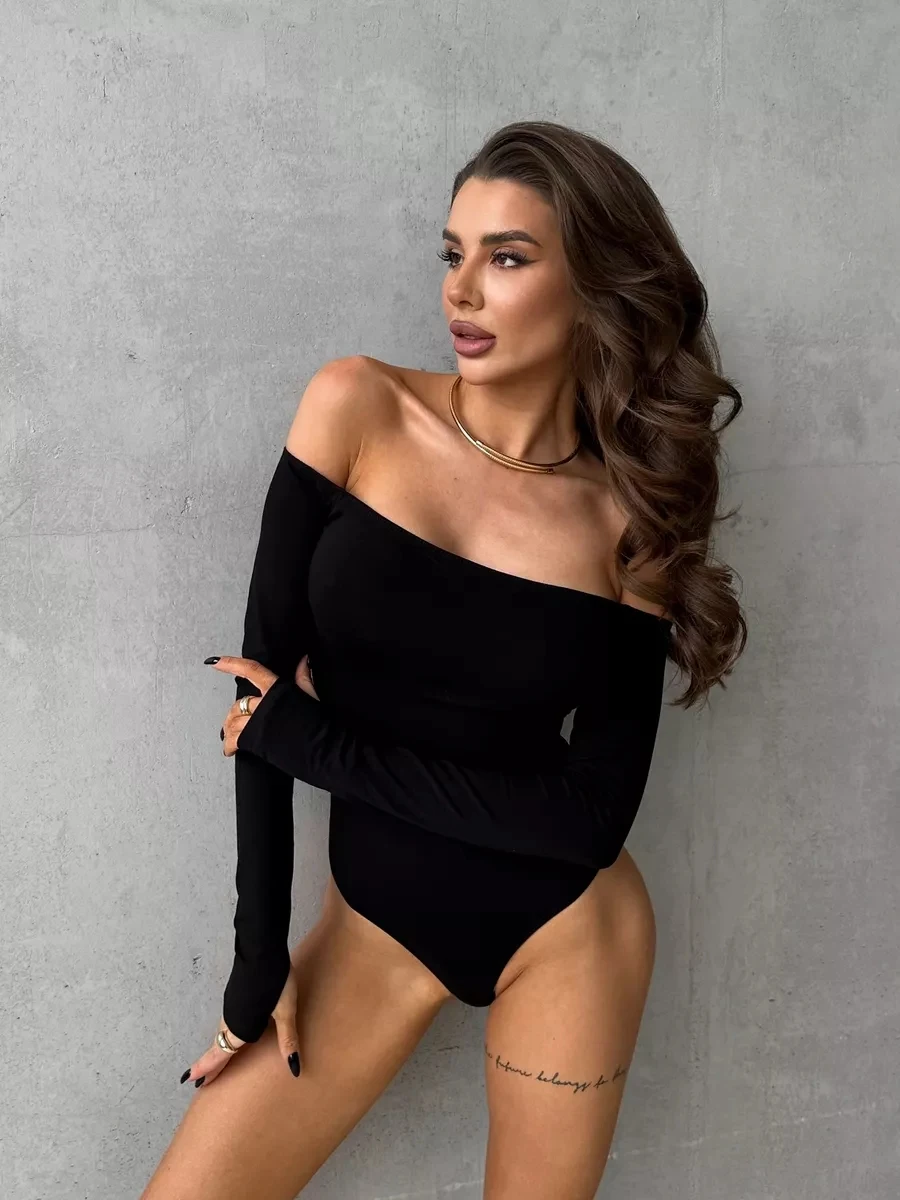 Женское вечернее боди с длинными рукавами и открытыми плечами. Верхнее боди.