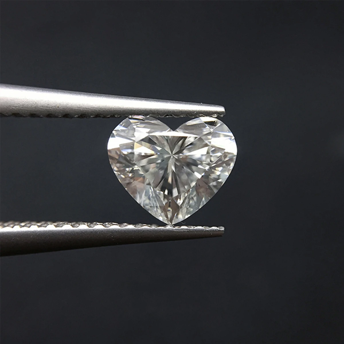 

Loose Gemstone Real Heart Cut Moissanite Stone Brilliant D Color Lab Grown Diamond Beads GRA Certificated Wholesale