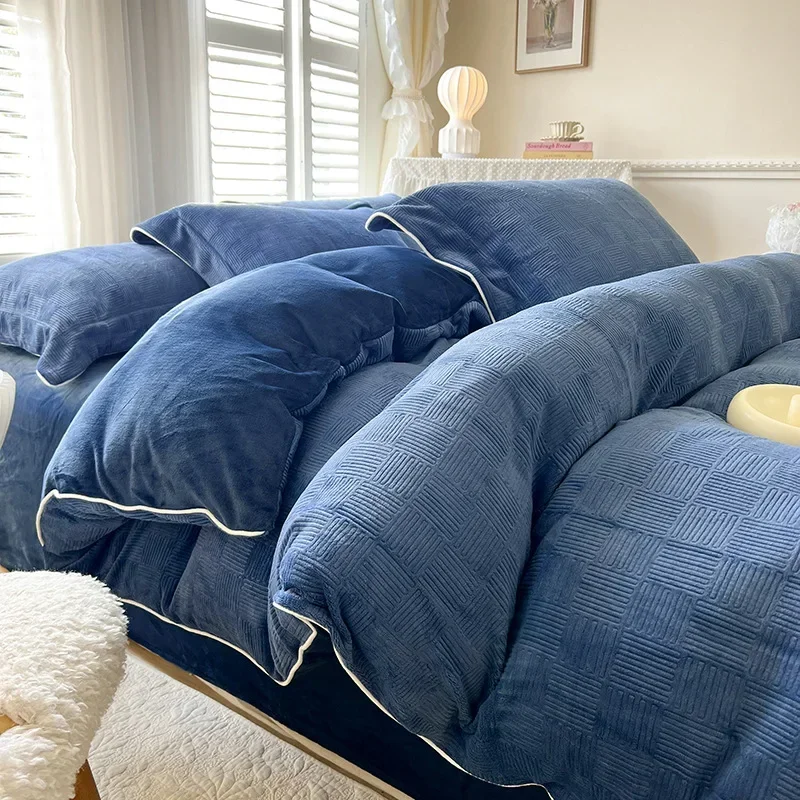 Новинка осени и зимы 2024 новый комплект из четырех предметов молочного флиса с