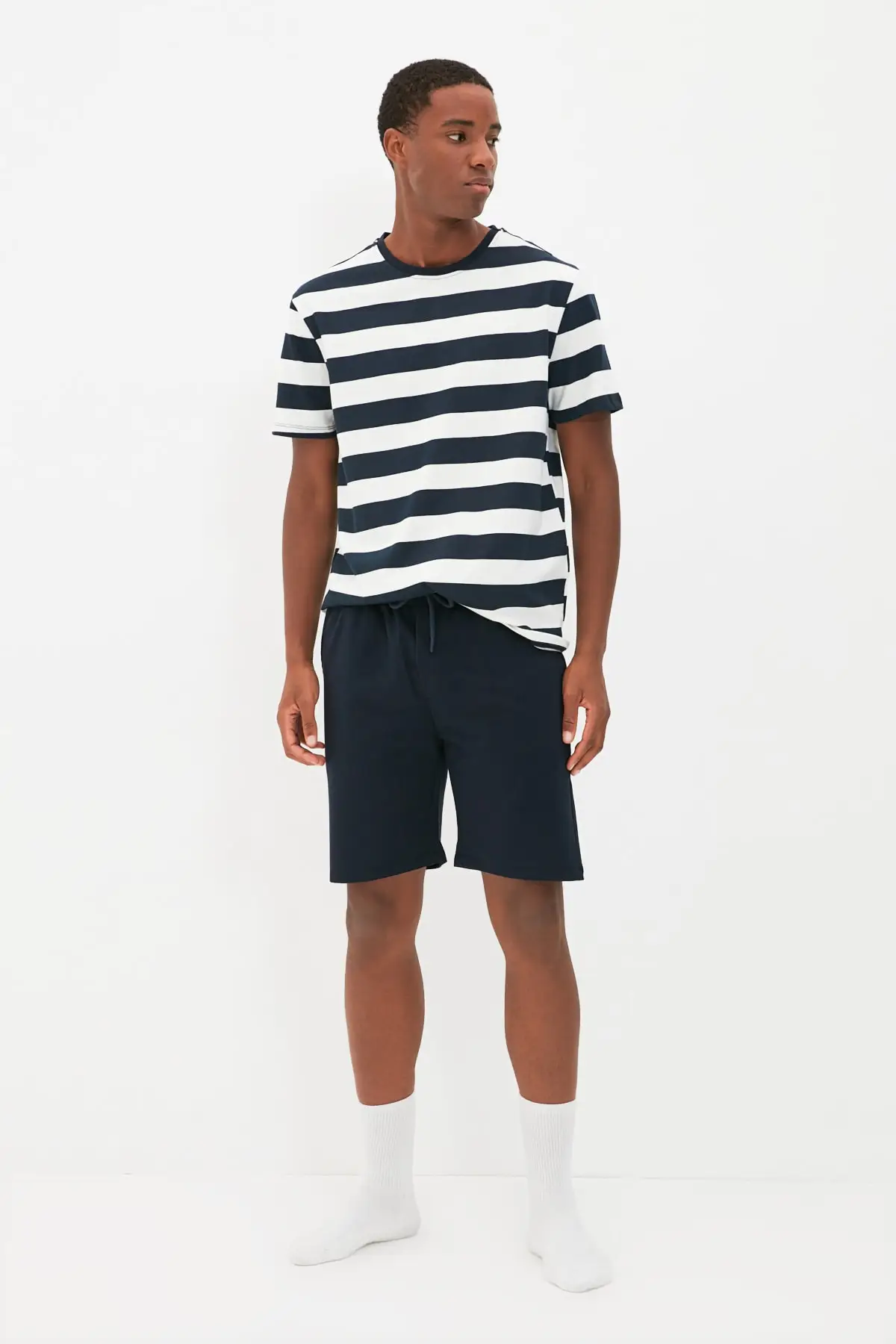 

Trendyol Men 'S Regular Fit Sleepwear Takımı TMNAW22PT0506