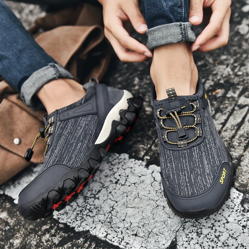 Outdoor Waterproof Climbing Walking Shoes Men's Breathable Comfortable Casual Sneakers Men's hiking shoes 38-46